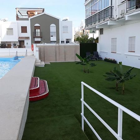 Apartamentos Tursol Nerja Esterno foto