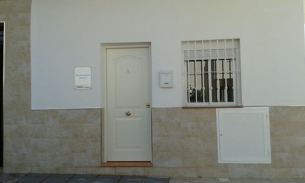 Apartamentos Tursol Nerja Esterno foto